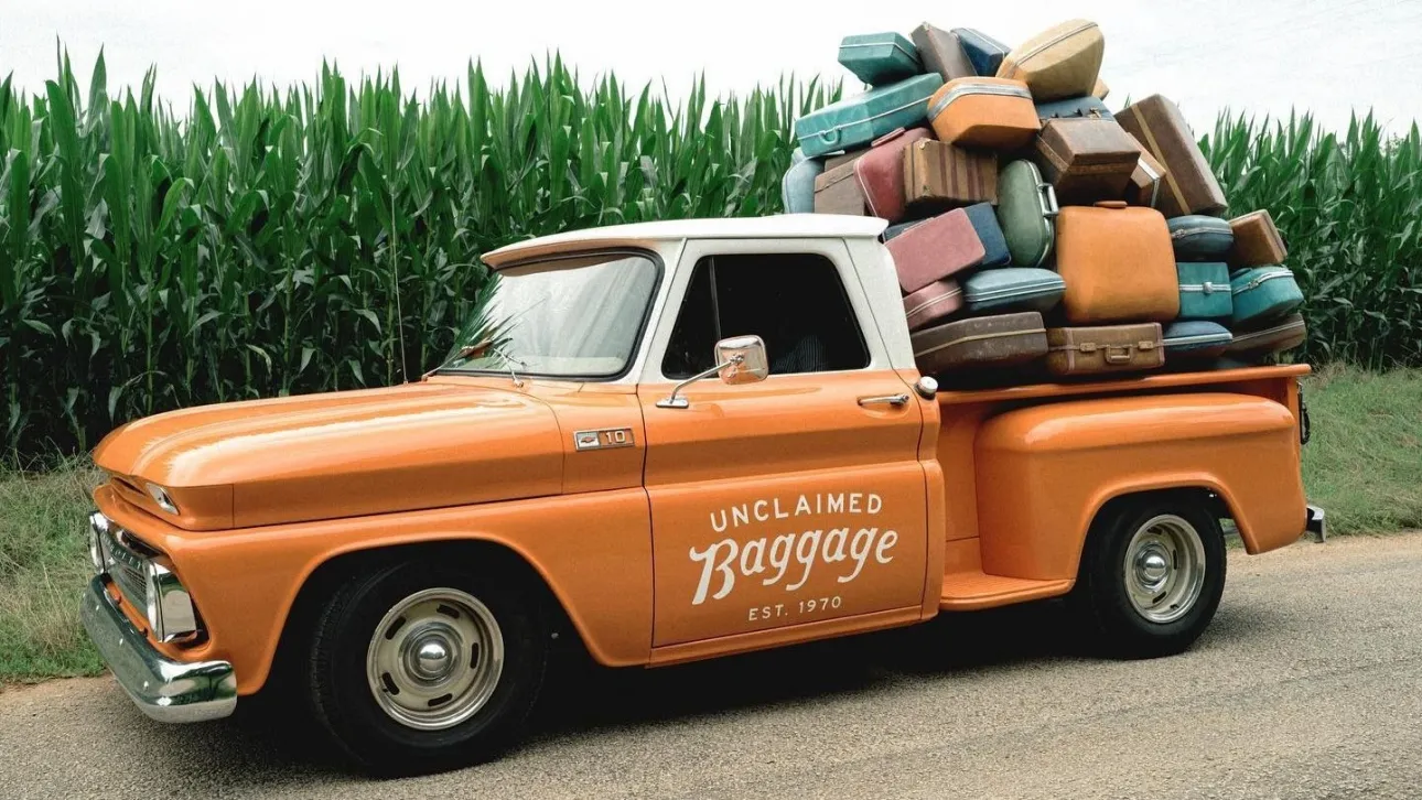 Αυτό το μαγαζί στις ΗΠΑ πουλάει τα περιεχόμενα των αποσκευών που χάνονται στις πτήσεις