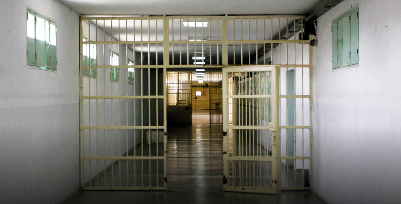 Παραπέμφθηκαν σε δίκη τέσσερις κατηγορούμενοι για 
