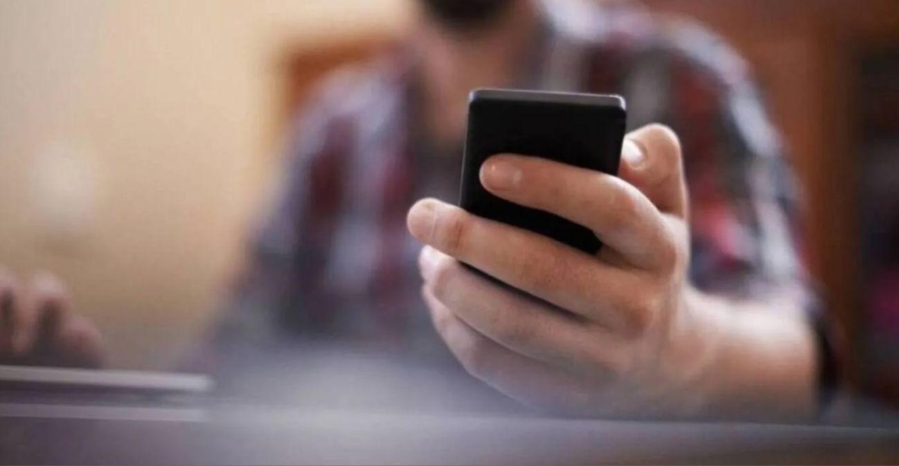 &Sigma;&upsilon;&nu;&alpha;&gamma;&epsilon;&rho;&mu;ό&sigmaf; &gamma;&iota;&alpha; &psi;&epsilon;&upsilon;&delta;ή SMS &sigma;&tau;&omicron; ό&nu;&omicron;&mu;&alpha; &tau;&omicron;&upsilon; &Gamma;&epsilon;&Sigma;&Upsilon; &ndash; &Pi;&rho;&omicron;&epsilon;&iota;&delta;&omicron;&pi;&omicron;&iota;&omicron;ύ&nu; &Omicron;&Alpha;&Upsilon; &kappa;&alpha;&iota; &Alpha;&sigma;&tau;&upsilon;&nu;&omicron;&mu;ί&alpha;