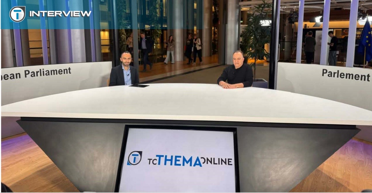 &Gamma;. &Gamma;&epsilon;&omega;&rho;&gamma;ί&omicron;&upsilon; &sigma;&tau;&omicron; &laquo;&Tau;&raquo;: &laquo;&Eta; &Epsilon;&upsilon;&rho;ώ&pi;&eta; &delta;&epsilon;&nu; &mu;&pi;&omicron;&rho;&epsilon;ί &nu;&alpha; &epsilon;ί&nu;&alpha;&iota; &alpha;&pi;&lambda;ό&sigmaf; &theta;&epsilon;&alpha;&tau;ή&sigmaf; &sigma;&tau;&eta;&nu; &alpha;&nu;ά&phi;&lambda;&epsilon;&xi;&eta; &tau;&eta;&sigmaf; &Mu;έ&sigma;&eta;&sigmaf; &Alpha;&nu;&alpha;&tau;&omicron;&lambda;ή&sigmaf;&raquo;