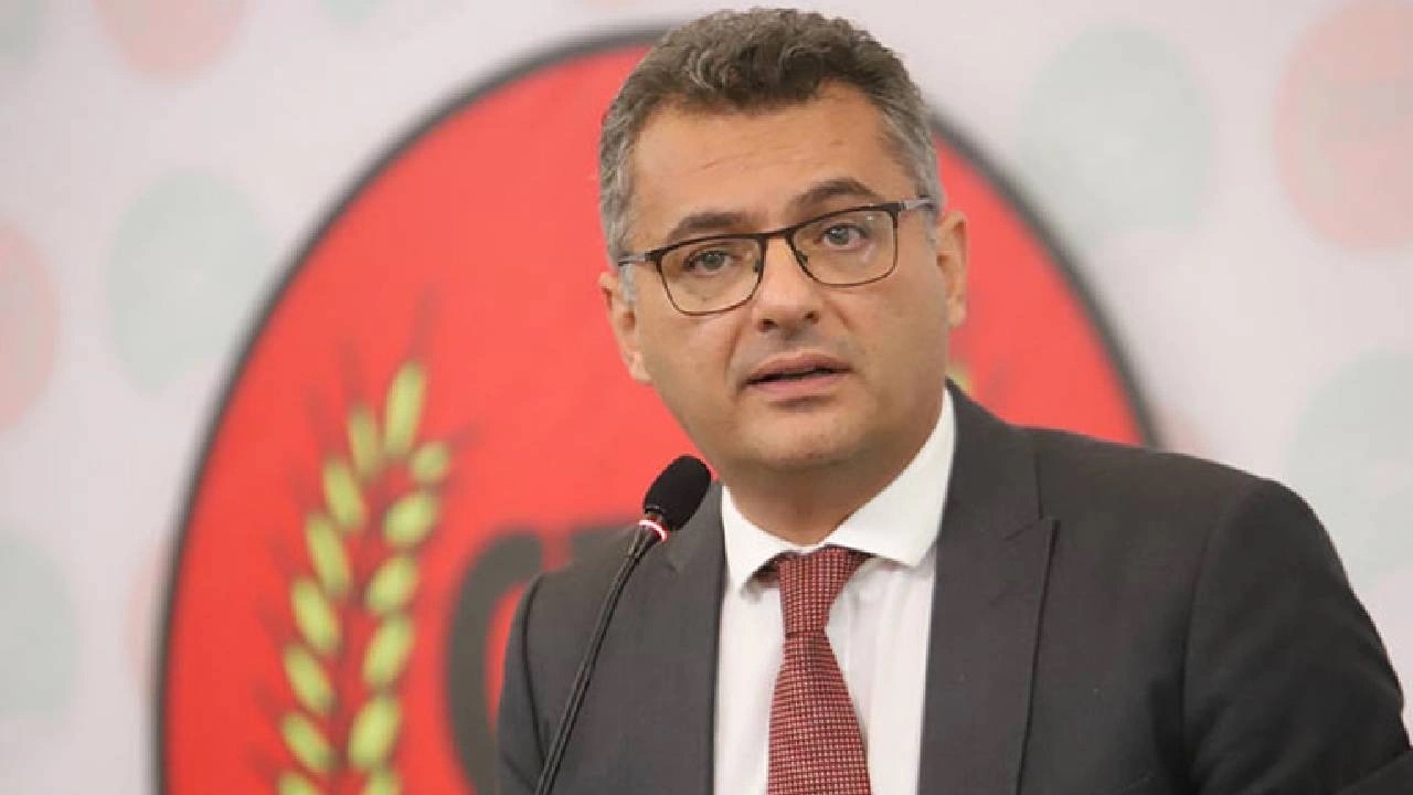 «Μετατρέπει το νησί σε μη ασφαλή τόπο… Στόχος να μείνει η Τουρκία εκτός για τον GSI» «Μετατρέπει το νησί σε μη ασφαλή τόπο… Στόχος να μείνει η Τουρκία εκτός για τον GSI»