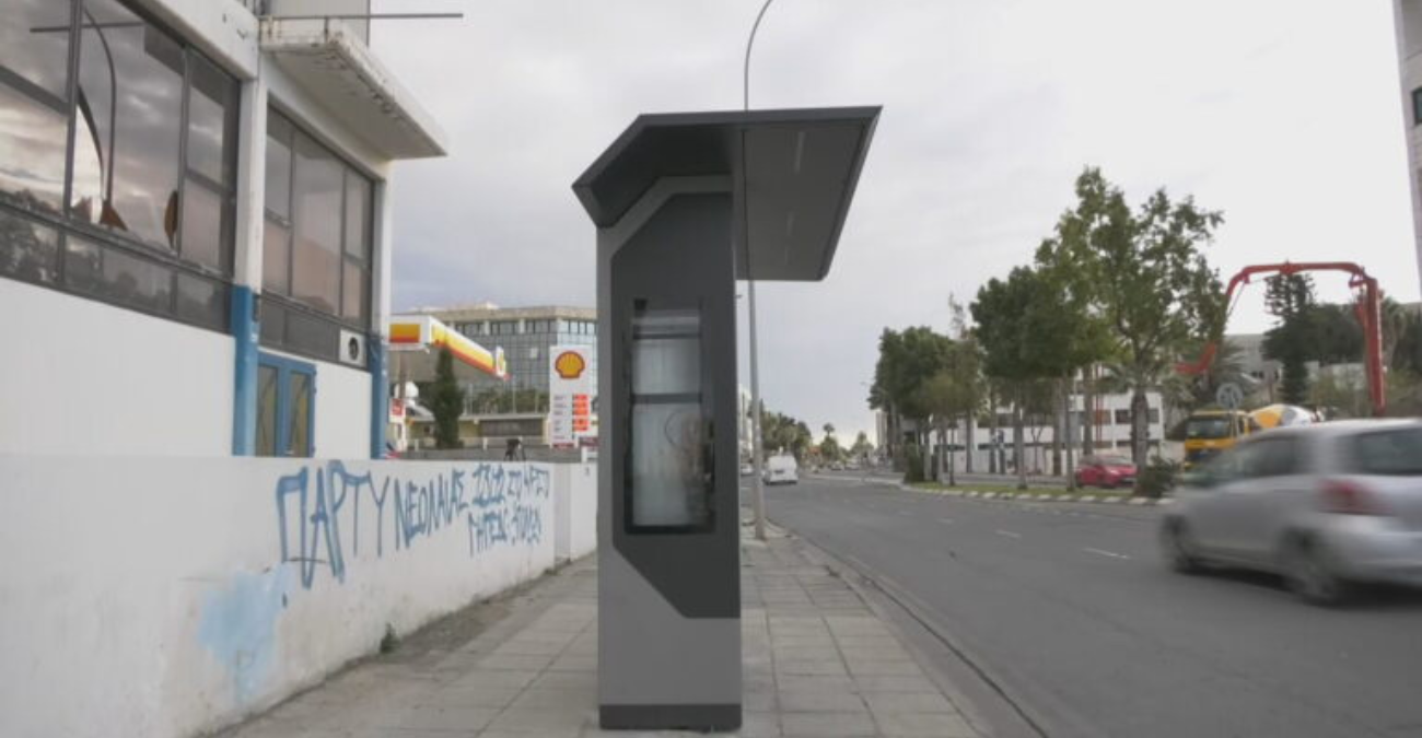 &Kappa;&alpha;&iota; ό&mu;&omega;&sigmaf; έ&gamma;&iota;&nu;&epsilon; &kappa;&alpha;&iota; &alpha;&upsilon;&tau;ό &sigma;&tau;&eta;&nu; &Kappa;ύ&pi;&rho;&omicron;: &Omicron;&rho;&gamma;ή &pi;&omicron;&lambda;&iota;&tau;ώ&nu; - &Lambda;&epsilon;&omega;&phi;&omicron;&rho;&epsilon;ί&omicron; &delta;&epsilon;&nu; &sigma;&tau;&alpha;&mu;ά&tau;&eta;&sigma;&epsilon; &kappa;&alpha;&iota; ά&phi;&eta;&sigma;&epsilon; &epsilon;&pi;&iota;&beta;ά&tau;&eta; &sigma;&tau;&eta; &sigma;&tau;ά&sigma;&eta;