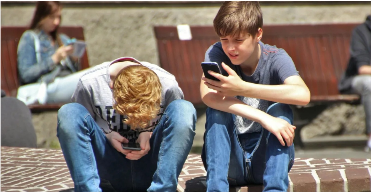 &Eta; &kappa;&upsilon;&beta;έ&rho;&nu;&eta;&sigma;&eta; &Mu;&alpha;&kappa;&rho;ό&nu; &pi;&rho;&omicron;&omega;&theta;&epsilon;ί &mu;&epsilon; fast track &delta;&iota;&alpha;&delta;&iota;&kappa;&alpha;&sigma;ί&epsilon;&sigmaf; &tau;&eta;&nu; &alpha;&pi;&alpha;&gamma;ό&rho;&epsilon;&upsilon;&sigma;&eta; &tau;&omega;&nu; social media &sigma;&tau;&alpha; &pi;&alpha;&iota;&delta;&iota;ά