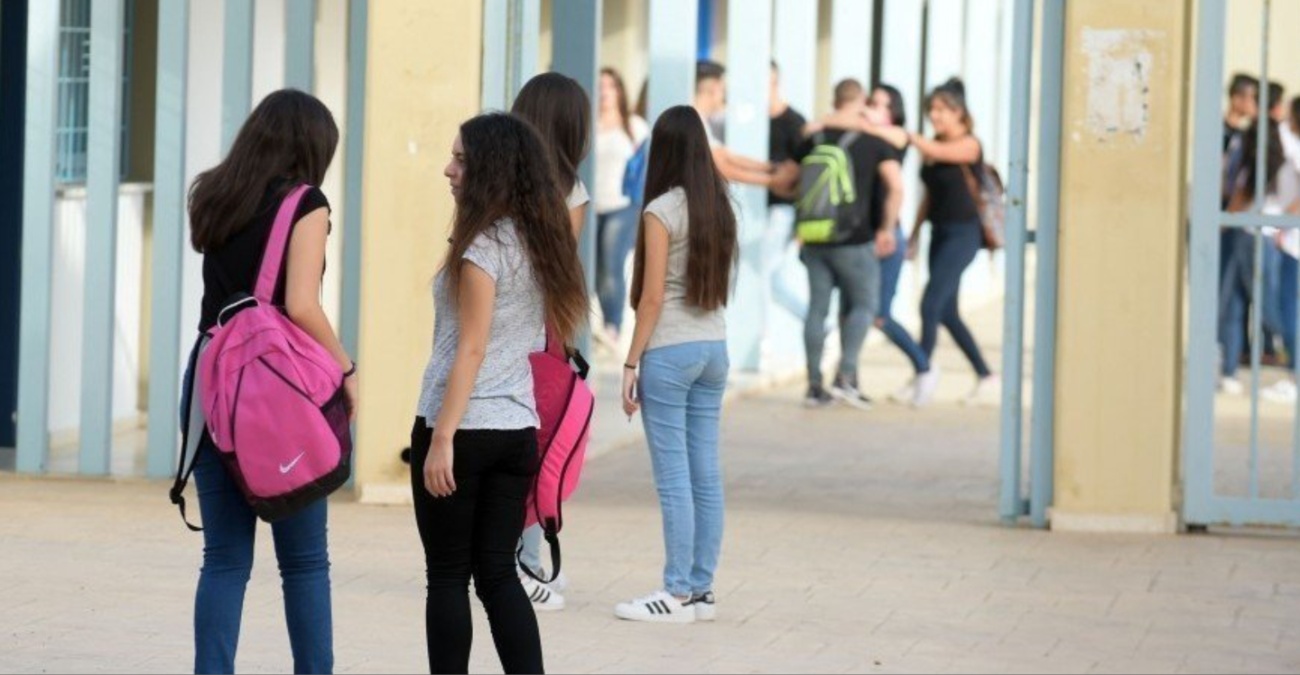 120.000 μαθητές επιστρέφουν στα θρανία – Σχεδόν πλήρης η στελέχωση, προχωρά η εγκατάσταση κλιματιστικών 120.000 μαθητές επιστρέφουν στα θρανία – Σχεδόν πλήρης η στελέχωση, προχωρά η εγκατάσταση κλιματιστικών