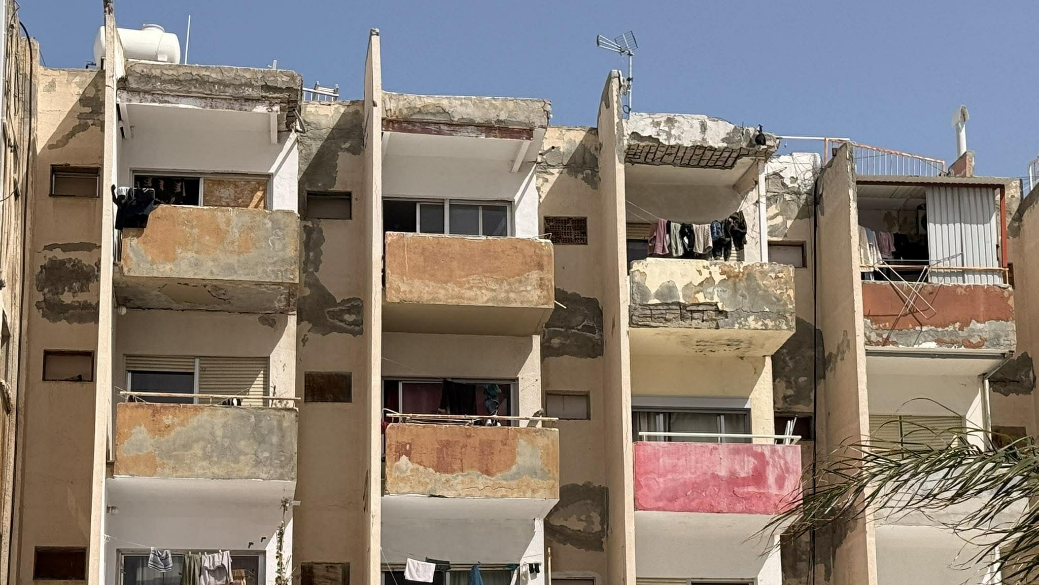 Ενώπιον του δικαστηρίου αίτημα ΕΟΑΛ για εκκένωση και κατεδάφιση πολυκατοικίας στη Γερμασόγεια