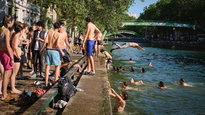 &Tau;&alpha;&xi;&iota;&delta;&epsilon;ύ&epsilon;&tau;&epsilon; &sigma;&tau;&eta;&nu; &Epsilon;&upsilon;&rho;ώ&pi;&eta;; &Pi;&rho;&omicron;&sigma;&omicron;&chi;ή &sigma;&tau;&omicron; &kappa;ύ&mu;&alpha; &kappa;&alpha;ύ&sigma;&omega;&nu;&alpha; - K&lambda;&epsilon;ί&nu;o&upsilon;&nu; &sigma;&chi;&omicron;&lambda;&epsilon;ί&alpha;, &pi;&rho;&omicron;&epsilon;&iota;&delta;&omicron;&pi;&omicron;&iota;ή&sigma;&epsilon;&iota;&sigmaf; &gamma;&iota;&alpha; &tau;&eta;&nu; &upsilon;&gamma;&epsilon;ί&alpha;