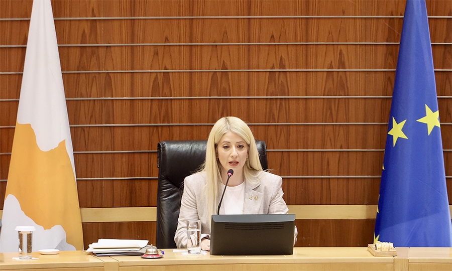 &Nu;έ&alpha; &pi;&omicron;&lambda;&iota;&tau;&iota;&kappa;ά &sigma;&tau;&rho;&alpha;&tau;ό&pi;&epsilon;&delta;&alpha; &mu;&epsilon;&tau;ά &tau;&eta;&nu; &epsilon;&pi;&alpha;&nu;&epsilon;&kappa;&lambda;&omicron;&gamma;ή &Alpha;&nu;&nu;ί&tau;&alpha;&sigmaf; &ndash; &Omicron;&iota; &sigma;&upsilon;&mu;&mu;&alpha;&chi;ί&epsilon;&sigmaf; &mu;&epsilon; &phi;ό&nu;&tau;&omicron; &tau;&iota;&sigmaf; &Pi;&rho;&omicron;&epsilon;&delta;&rho;&iota;&kappa;έ&sigmaf; &tau;&omicron;&upsilon; 2028