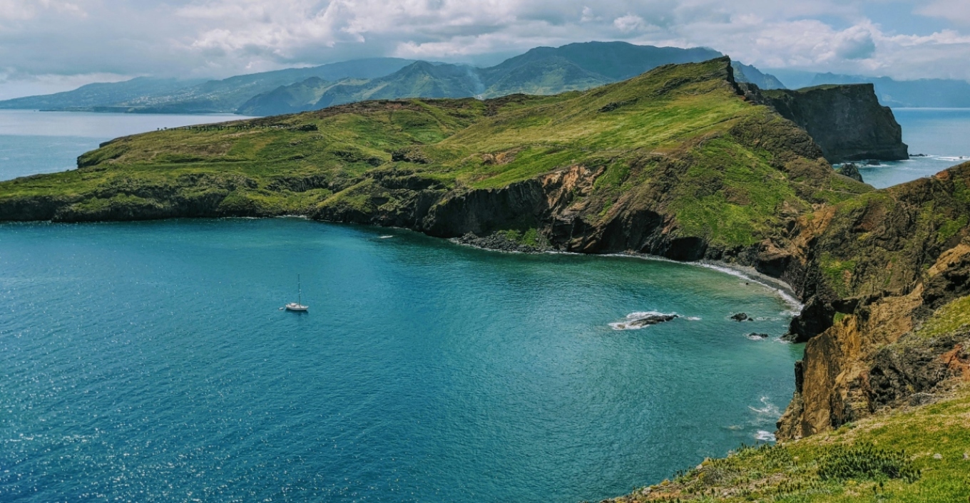 &Beta;&Iota;&Nu;&Tau;&Epsilon;&Omicron;: &Eta; &laquo;&Chi;&alpha;&beta;ά&eta; &tau;&eta;&sigmaf; &Epsilon;&upsilon;&rho;ώ&pi;&eta;&sigmaf;&raquo; &pi;&omicron;&upsilon; &kappa;ά&nu;&epsilon;&iota; &zeta;έ&sigma;&tau;&eta; ό&lambda;&omicron; &tau;&omicron;&nu; &chi;&rho;ό&nu;&omicron;