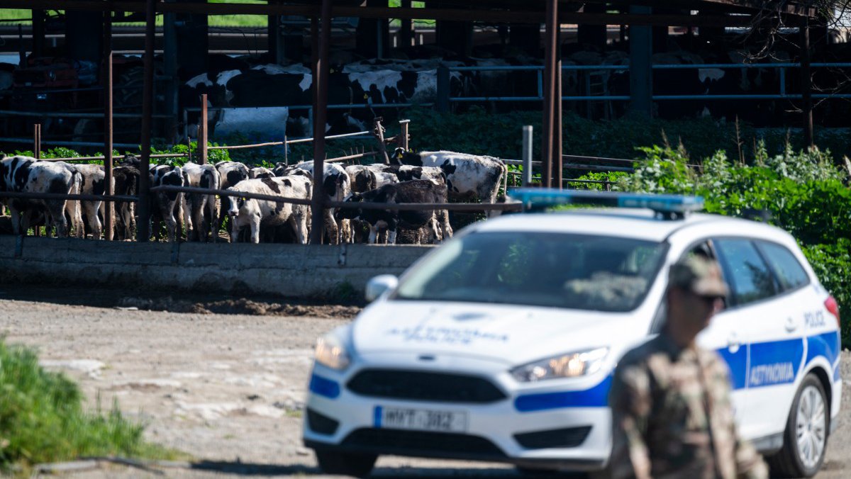 Έ&nu;&tau;&alpha;&sigma;&eta; &sigma;&epsilon; &kappa;&tau;&eta;&nu;&omicron;&tau;&rho;&omicron;&phi;&iota;&kappa;ή &mu;&omicron;&nu;ά&delta;&alpha; &sigma;&tau;&omicron; &Gamma;έ&rho;&iota; - &laquo;Ό&lambda;&alpha; &kappa;&alpha;&lambda;ά&raquo; &mu;&epsilon;&tau;ά &alpha;&pi;ό &pi;&alpha;&rho;έ&mu;&beta;&alpha;&sigma;&eta; &Alpha;&sigma;&tau;&upsilon;&nu;&omicron;&mu;ί&alpha;&sigmaf; - &Tau;&iota; &sigma;&upsilon;&nu;έ&beta;&eta;