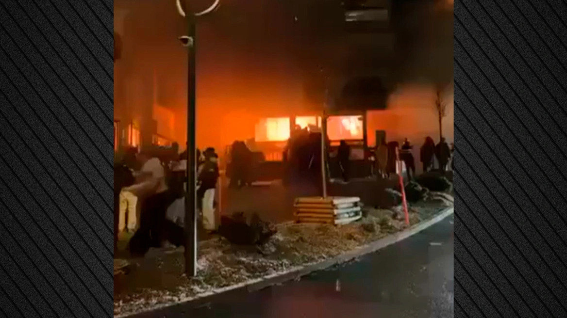 &Tau;&alpha;&upsilon;&tau;&omicron;&pi;&omicron;&iota;ή&theta;&eta;&kappa;&alpha;&nu; &kappa;&alpha;&iota; &pi;&alpha;&rho;&alpha;&delta;ό&theta;&eta;&kappa;&alpha;&nu; &sigma;&tau;&iota;&sigmaf; &omicron;&iota;&kappa;&omicron;&gamma;έ&nu;&epsilon;&iota;&epsilon;&sigmaf; &omicron;&iota; &sigma;&omicron;&rho;&omicron;ί &tau;&epsilon;&sigma;&sigma;ά&rho;&omega;&nu; &nu;έ&omega;&nu; &alpha;&pi;ό &tau;&eta; &phi;&omega;&tau;&iota;ά &sigma;&tau;&omicron; &Kappa;&rho;&alpha;&nu; &Mu;&omicron;&nu;&tau;&alpha;&nu;ά