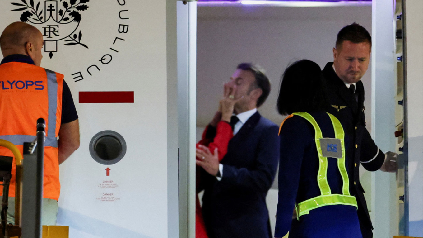 «Γιατί δεν μιλά η Μπριζίτ;»