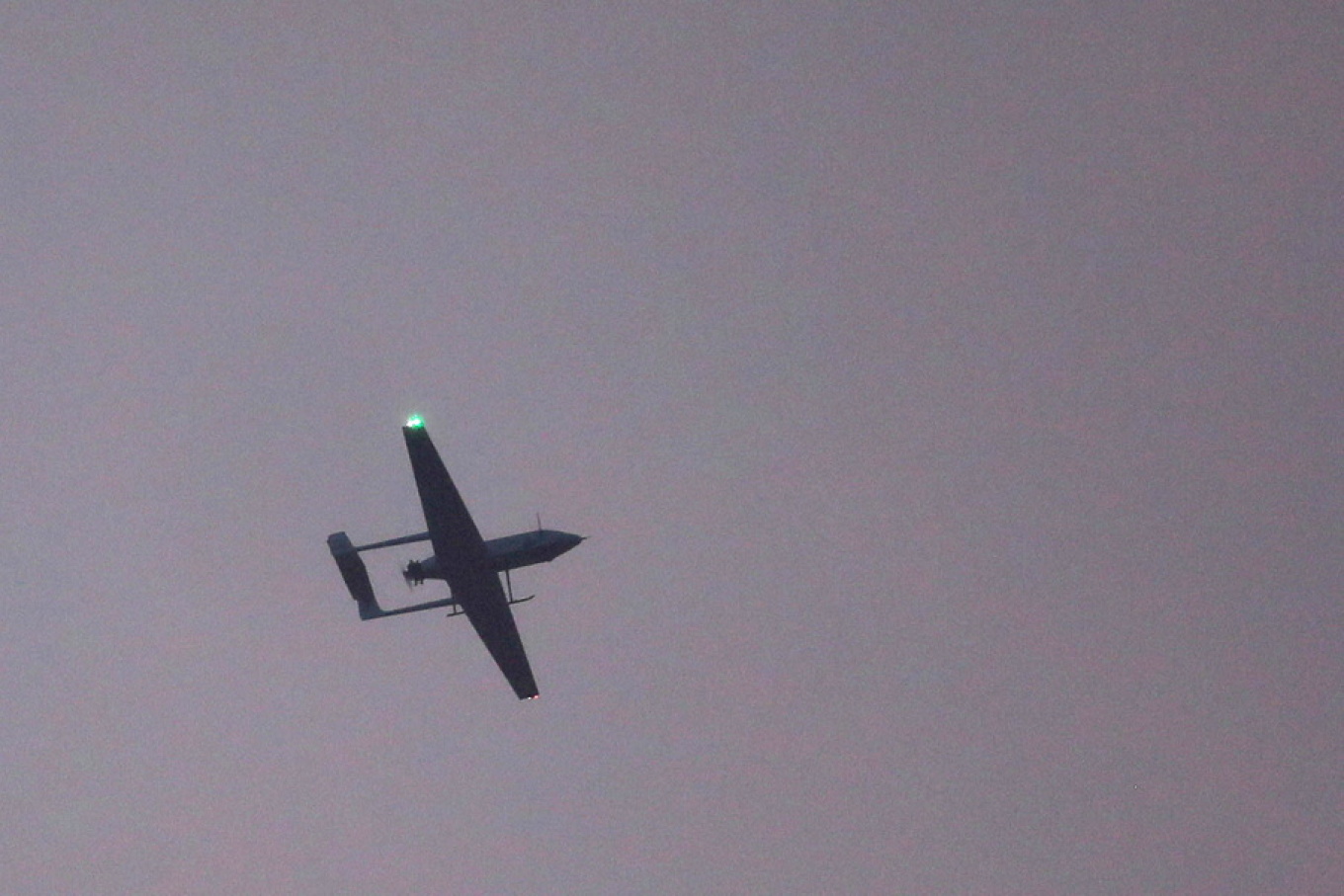 Reuters: &Omicron;&iota; &Eta;&Pi;&Alpha; &kappa;&alpha;&tau;έ&rho;&rho;&iota;&psi;&alpha;&nu; &iota;&rho;&alpha;&nu;&iota;&kappa;ό drone &pi;&omicron;&upsilon; &pi;&lambda;&eta;&sigma;ί&alpha;&zeta;&epsilon; &alpha;&epsilon;&rho;&omicron;&pi;&lambda;&alpha;&nu;&omicron;&phi;ό&rho;&omicron; &sigma;&tau;&eta;&nu; &Alpha;&rho;&alpha;&beta;&iota;&kappa;ή &Theta;ά&lambda;&alpha;&sigma;&sigma;&alpha;