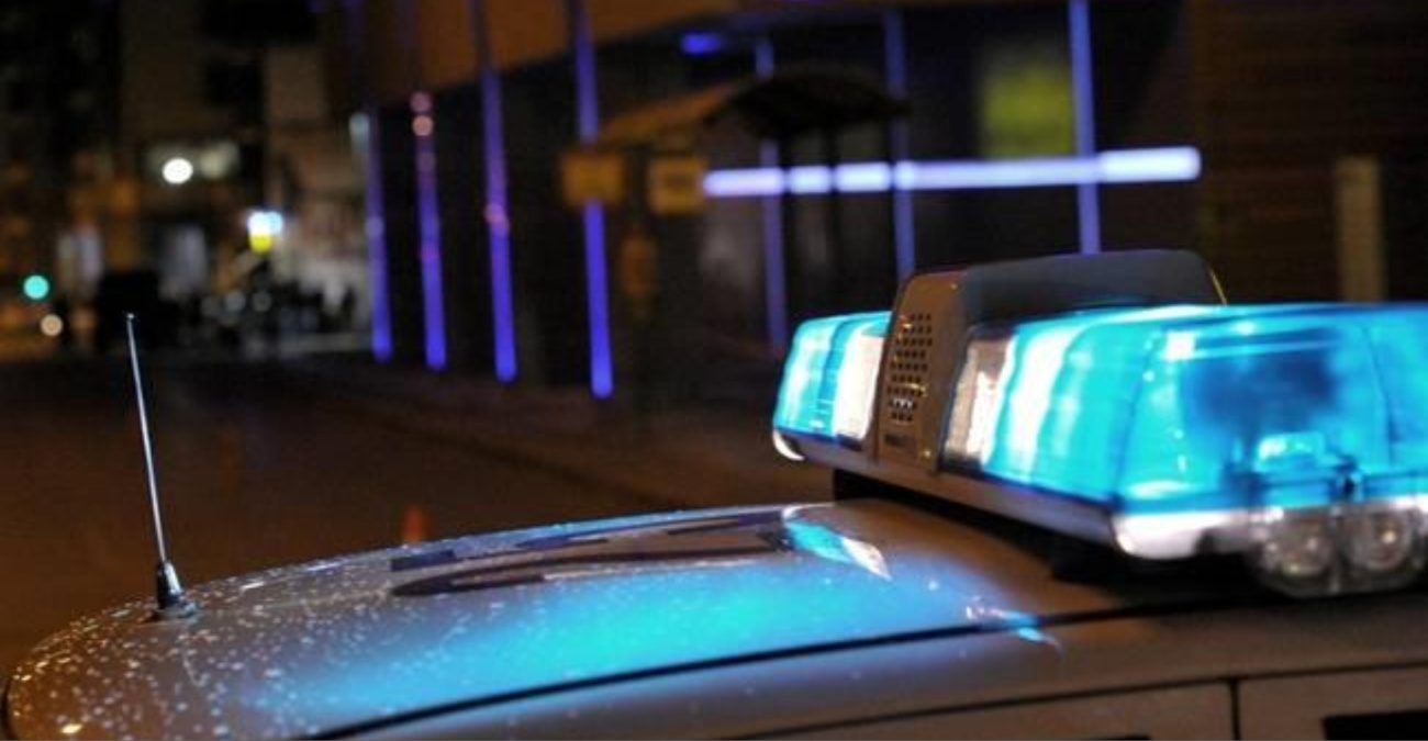 &Sigma;&tau;&omicron;&upsilon;&sigmaf; &delta;&rho;ό&mu;&omicron;&upsilon;&sigmaf; &eta; &Alpha;&sigma;&tau;&upsilon;&nu;&omicron;&mu;ί&alpha;: &Mu;&pi;&alpha;&rho;ά&zeta; &epsilon;&lambda;έ&gamma;&chi;&omega;&nu; &kappa;&alpha;&iota; &sigma;&omega;&rho;&epsilon;ί&alpha; &kappa;&alpha;&tau;&alpha;&gamma;&gamma;&epsilon;&lambda;&iota;ώ&nu; - &Chi;&epsilon;&iota;&rho;&omicron;&pi;έ&delta;&epsilon;&sigmaf; &sigma;&epsilon; &pi;έ&nu;&tau;&epsilon; &pi;&rho;ό&sigma;&omega;&pi;&alpha;
