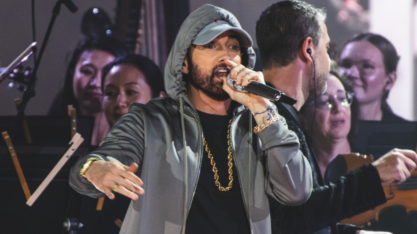 Έμινεμ: Παππούς για δεύτερη φορά ο ράπερ, η θετή του κόρη απέκτησε το πρώτο της παιδί