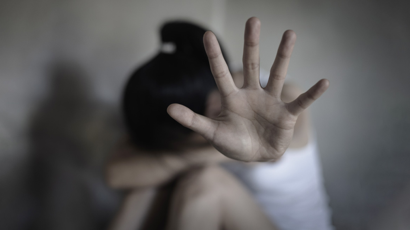 «Τι να σου πω μαμά, ότι με βίασαν;»