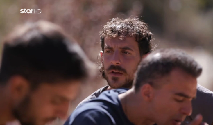 VIDEO – Φάρμα: Έξαλλοι στο σπίτι – Έφτιαξε τυρί και το έφαγε όλο μόνος του! VIDEO – Φάρμα: Έξαλλοι στο σπίτι – Έφτιαξε τυρί και το έφαγε όλο μόνος του!