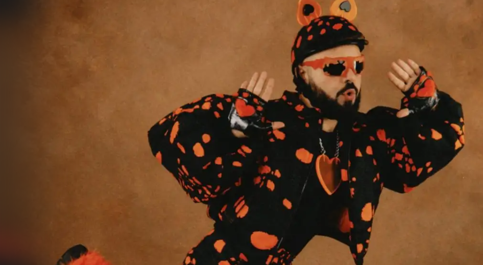 VIDEO - Eurovision 2026: Έ&tau;&sigma;&iota; &theta;&alpha; &epsilon;&mu;&phi;&alpha;&nu;&iota;&sigma;&tau;&epsilon;ί &omicron; &Alpha;&kappa;ύ&lambda;&alpha;&sigmaf; &sigma;&tau;&eta; &sigma;&kappa;&eta;&nu;ή &tau;&eta;&sigmaf; &Beta;&iota;έ&nu;&nu;&eta;&sigmaf;