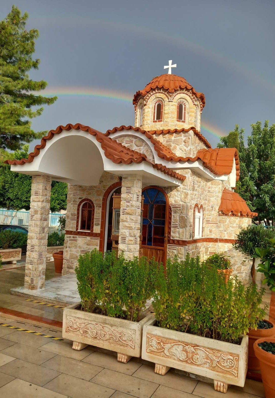 Ανίεροι έκλεψαν λείψανα από παρεκκλήσι στη Λευκωσία – Ψάχνει τους δράστες η Αστυνομία