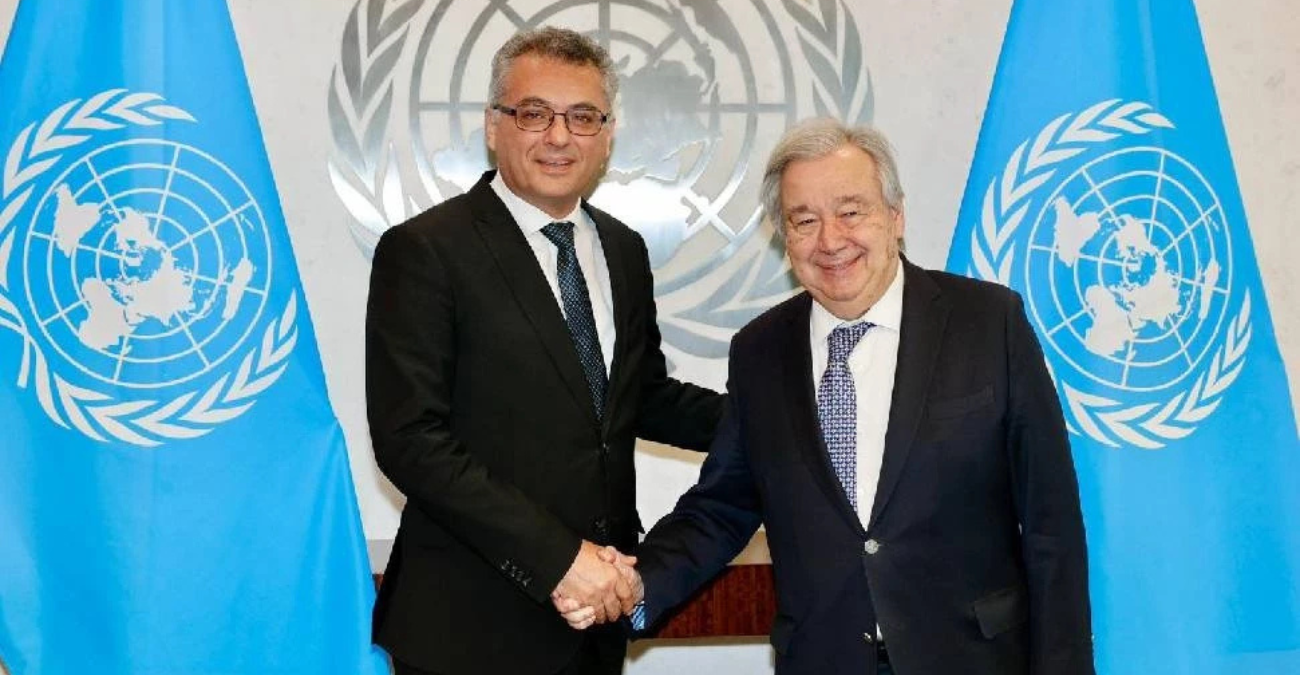 Έ&rho;&chi;&iota;&omicron;&upsilon;&rho;&mu;&alpha;&nu; &sigma;&tau;&omicron;&nu; &Gamma;&kappa;&omicron;&upsilon;&tau;έ&rho;&epsilon;&sigmaf; &mu;&epsilon; &sigma;&chi;έ&delta;&iota;&omicron; &tau;&epsilon;&sigma;&sigma;ά&rho;&omega;&nu; &sigma;&eta;&mu;&epsilon;ί&omega;&nu; &ndash; &Tau;&iota; &alpha;&lambda;&lambda;ά&zeta;&epsilon;&iota; &sigma;&tau;&omicron; &Kappa;&upsilon;&pi;&rho;&iota;&alpha;&kappa;ό