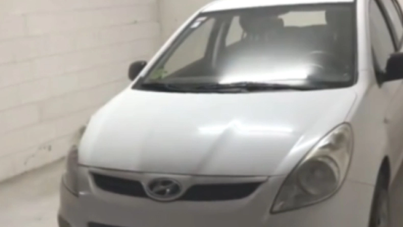 Video: &Tau;&omicron;&upsilon; &pi;ή&rho;&alpha;&nu; &tau;&eta; &theta;έ&sigma;&eta; &pi;ά&rho;&kappa;&iota;&nu;&gamma;&kappa; &kappa;&alpha;&iota; &laquo;&kappa;&lambda;&epsilon;ί&delta;&omega;&sigma;&epsilon;&raquo; &tau;&omicron; &alpha;&upsilon;&tau;&omicron;&kappa;ί&nu;&eta;&tau;&omicron; &mu;έ&sigma;&alpha;: &laquo;&Kappa;&alpha;&iota; &tau;ώ&rho;&alpha;;&raquo;