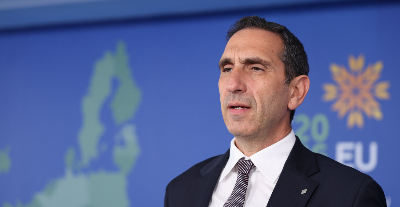 &Iota;&omega;ά&nu;&nu;&omicron;&upsilon;: &Sigma;&tau;&epsilon;&gamma;&alpha;&sigma;&tau;&iota;&kappa;ή &kappa;&rho;ί&sigma;&eta; &sigma;&tau;&eta;&nu; &Epsilon;&upsilon;&rho;ώ&pi;&eta; - &Omicron;&iota; &alpha;&pi;&omicron;&phi;ά&sigma;&epsilon;&iota;&sigmaf; &pi;&omicron;&upsilon; &mu;&pi;&omicron;&rho;&epsilon;ί &nu;&alpha; &alpha;&lambda;&lambda;ά&xi;&omicron;&upsilon;&nu; &alpha;&gamma;&omicron;&rho;ά &kappa;&alpha;&iota; &epsilon;&nu;&omicron;ί&kappa;&iota;&alpha;