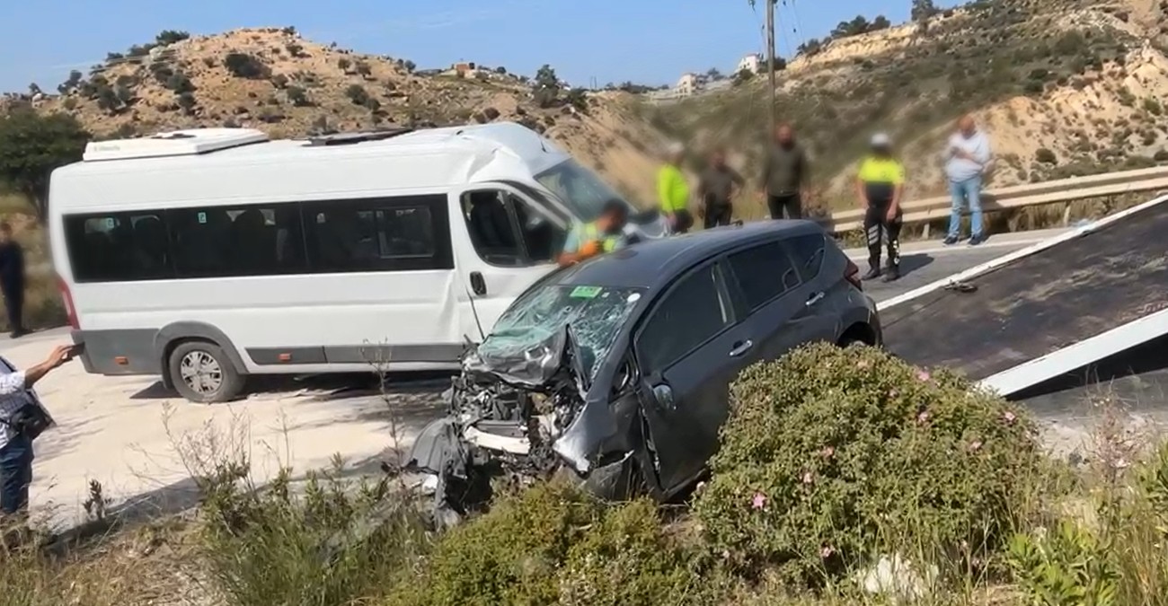 Θανατηφόρο τροχαίο στα κατεχόμενα - Δύο νεκροί και εννέα τραυματίες - Δείτε βίντεο
