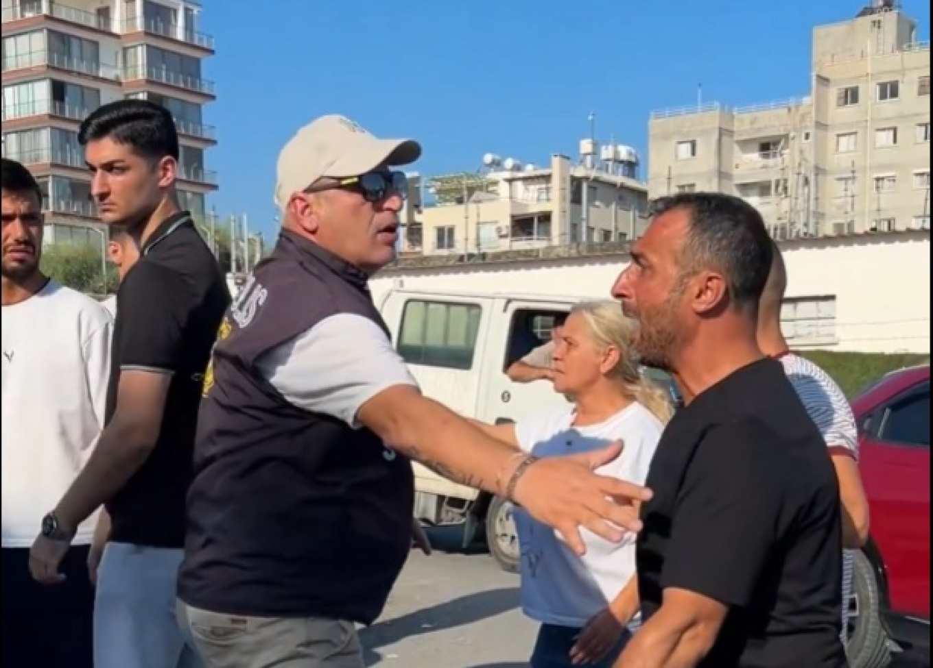 &Sigma;&upsilon;&gamma;&kappa;&lambda;&omicron;&nu;&iota;&sigma;&tau;&iota;&kappa;ό &beta;ί&nu;&tau;&epsilon;&omicron;: &Pi;&alpha;&tau;έ&rho;&alpha;&sigmaf; &pi;&rho;&omicron;&sigma;&pi;&alpha;&theta;&epsilon;ί &nu;&alpha; &sigma;&tau;&alpha;&mu;&alpha;&tau;ή&sigma;&epsilon;&iota; &alpha;&sigma;&theta;&epsilon;&nu;&omicron;&phi;ό&rho;&alpha; &sigma;&tau;&eta;&nu; &Kappa;&epsilon;&rho;ύ&nu;&epsilon;&iota;&alpha; &alpha;&nu;&alpha;&zeta;&eta;&tau;ώ&nu;&tau;&alpha;&sigmaf; &tau;&alpha; &alpha;&gamma;&nu;&omicron;&omicron;ύ&mu;&epsilon;&nu;&alpha; &pi;&alpha;&iota;&delta;&iota;ά &tau;&omicron;&upsilon;