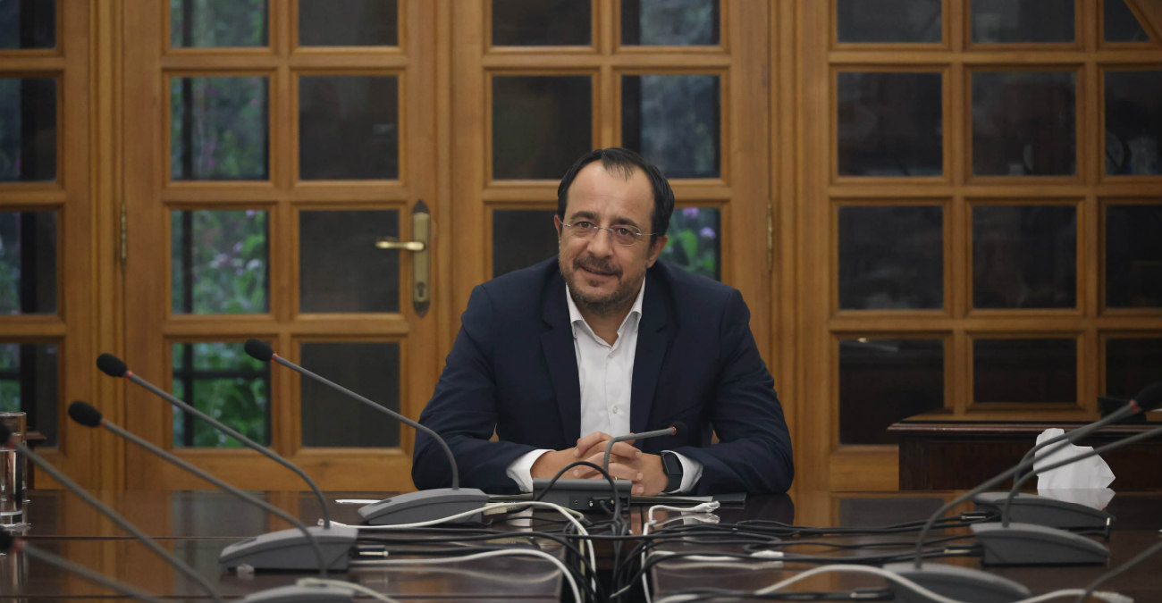Αισιόδοξος ο Πρόεδρος Χριστοδουλίδης για τη συνάντηση με Τατάρ – «Πηγαίνω με καλή θέληση» Αισιόδοξος ο Πρόεδρος Χριστοδουλίδης για τη συνάντηση με Τατάρ – «Πηγαίνω με καλή θέληση»