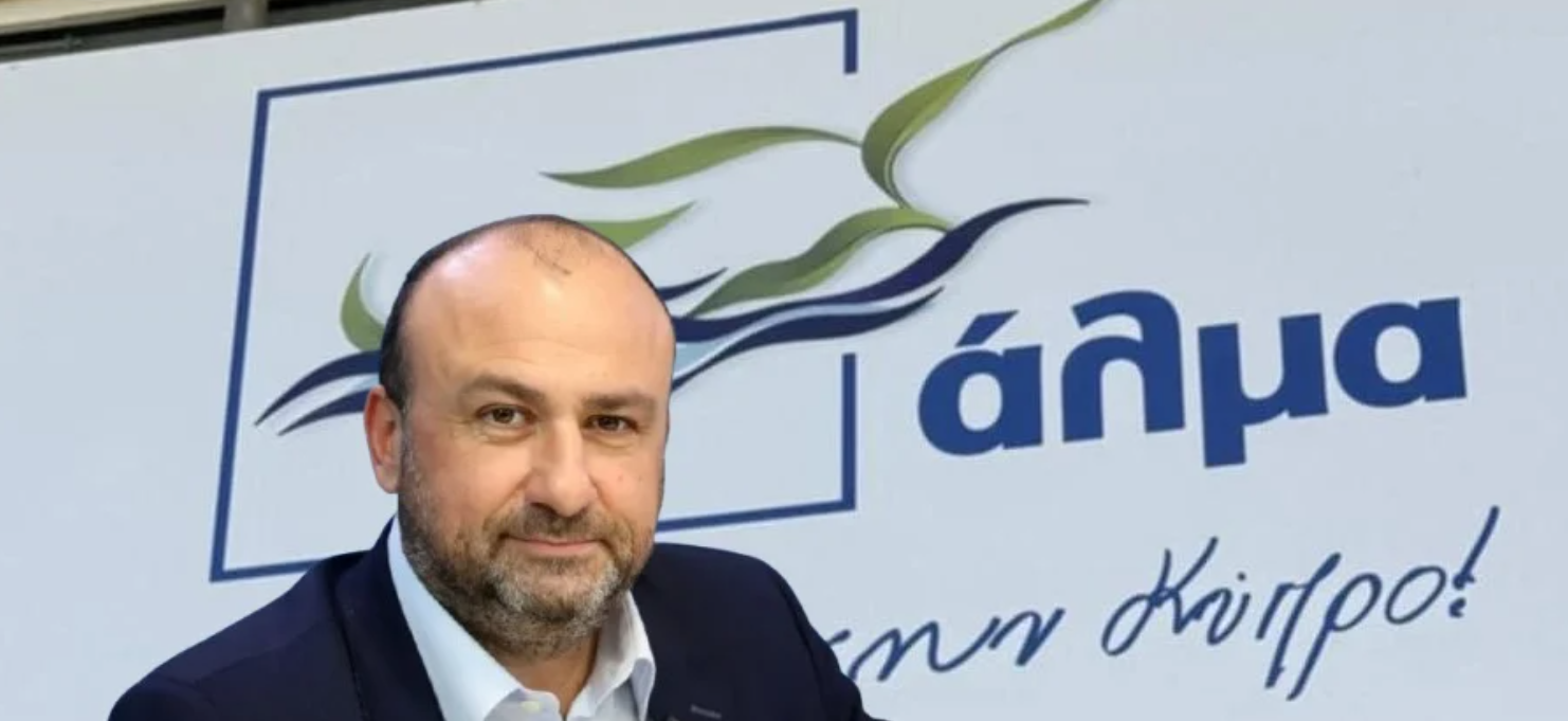 ΑΛΜΑ: Θυσιάζει τον Παπαδάκη για να προστατεύσει το προφίλ του