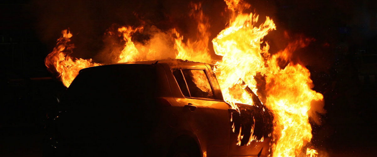 &Epsilon;&kappa;&tau;&epsilon;&tau;&alpha;&mu;έ&nu;&epsilon;&sigmaf; &omicron;&iota; &zeta;&eta;&mu;&iota;έ&sigmaf; &mu;&epsilon;&tau;ά &tau;&eta;&nu; &phi;&omega;&tau;&iota;ά &sigma;&epsilon; &delta;ύ&omicron; &omicron;&chi;ή&mu;&alpha;&tau;&alpha; &sigma;&tau;&eta; &Lambda;ά&rho;&nu;&alpha;&kappa;&alpha; - &Delta;&epsilon;&nu; &epsilon;&nu;&tau;&omicron;&pi;ί&sigma;&tau;&eta;&kappa;&epsilon; &epsilon;ύ&phi;&lambda;&epsilon;&kappa;&tau;&eta; ύ&lambda;&eta; &sigma;&tau;&eta;&nu; &sigma;&kappa;&eta;&nu;ή