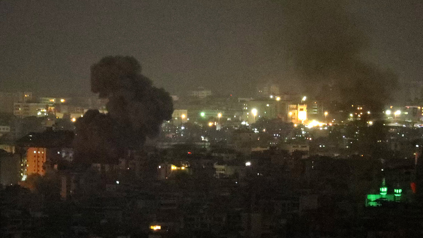 LIVE: &Epsilon;&lambda;&lambda;&eta;&nu;&iota;&kappa;ό &pi;&lambda;&omicron;ί&omicron; &delta;έ&chi;&theta;&eta;&kappa;&epsilon; &chi;&tau;ύ&pi;&eta;&mu;&alpha; &alpha;&pi;ό &pi;ύ&rho;&alpha;&upsilon;&lambda;&omicron; &alpha;&nu;&omicron;&iota;&kappa;&tau;ά &tau;&omicron;&upsilon; &Nu;&omicron;&beta;&omicron;&rho;&omicron;&sigma;ί&sigma;&kappa; - &Beta;&omicron;&mu;&beta;ά&rho;&delta;&iota;&sigma;&alpha;&nu; &tau;&omicron; &nu;&eta;&sigma;ί &Chi;&alpha;&rho;&gamma;&kappa; &omicron;&iota; &Eta;&Pi;&Alpha;