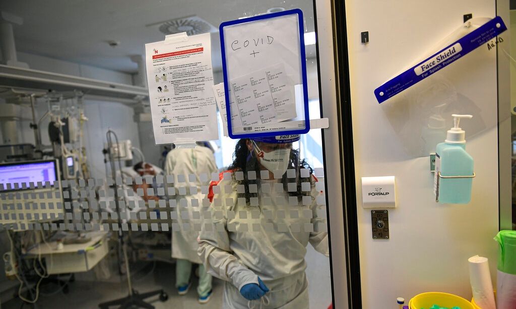 &Kappa;&omicron;&rho;&omega;&nu;&omicron;ϊό&sigmaf;: &Nu;έ&alpha; έ&rho;&epsilon;&upsilon;&nu;&alpha; &gamma;&iota;&alpha; ό&sigma;&omicron;&upsilon;&sigmaf; &nu;ό&sigma;&eta;&sigma;&alpha;&nu; - &Tau;&alpha; &kappa;ύ&tau;&tau;&alpha;&rho;&alpha; &laquo;&zeta;ό&mu;&pi;&iota;&raquo; &pi;&alpha;&rho;&alpha;&mu;έ&nu;&omicron;&upsilon;&nu; &chi;&rho;ό&nu;&iota;&alpha; &mu;&epsilon;&tau;ά &tau;&eta;&nu; &alpha;&sigma;&theta;έ&nu;&epsilon;&iota;&alpha;