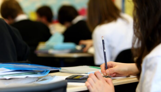 Τραγικό: Ειρωνεύτηκαν μαθήτρια που υπέστη υπογλυκαιμικό επεισόδιο κατά την διάρκεια εξετάσεων