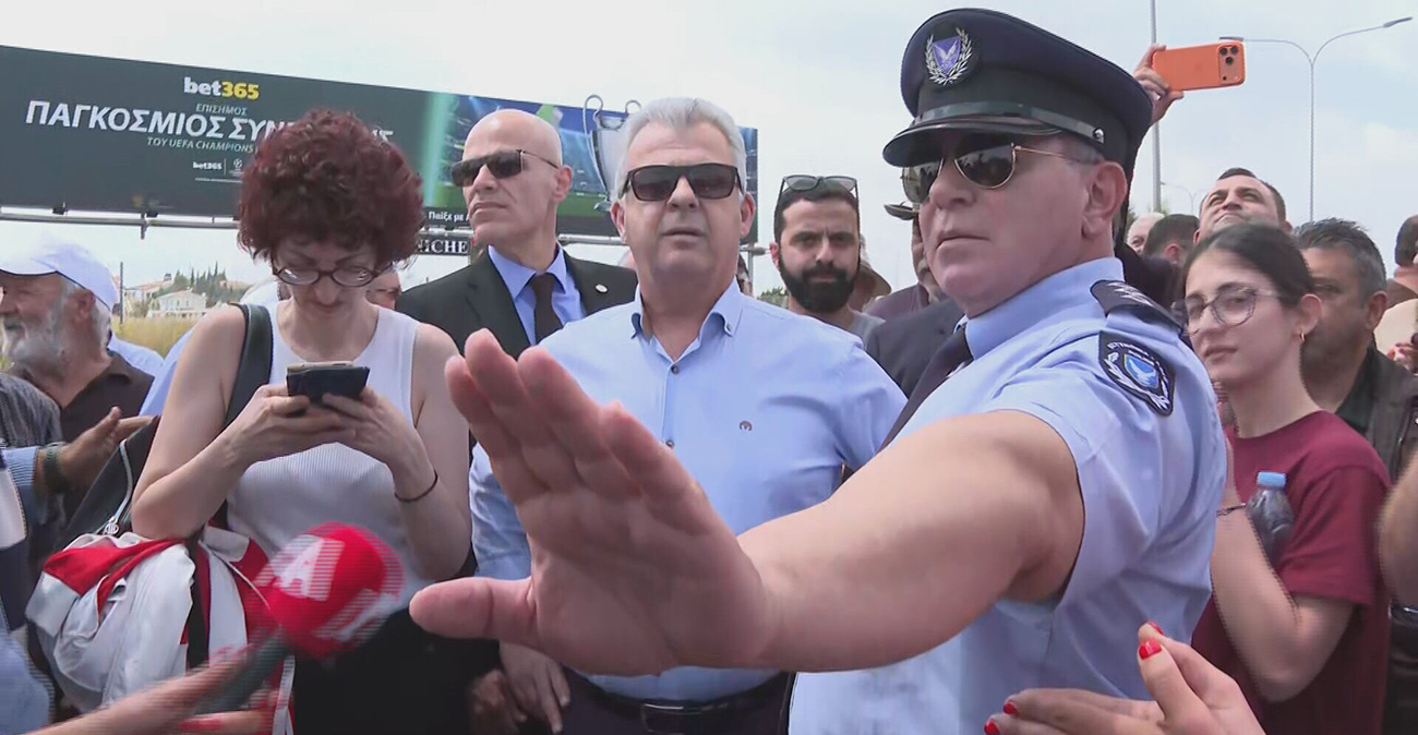 &Alpha;&nu;&tau;&iota;&pi;&rho;&omicron;&sigma;&omega;&pi;&epsilon;ί&alpha; &tau;&omega;&nu; &Kappa;&tau;&eta;&nu;&omicron;&tau;&rho;ό&phi;&omega;&nu; &alpha;&pi;ό &tau;&eta;&nu; &Rho;&iota;&zeta;&omicron;&epsilon;&lambda;&iota;ά &sigma;&tau;&omicron; &gamma;&rho;&alpha;&phi;&epsilon;ί&omicron; &tau;&eta;&sigmaf; &Upsilon;&pi;. &Gamma;&epsilon;&omega;&rho;&gamma;ί&alpha;&sigmaf;