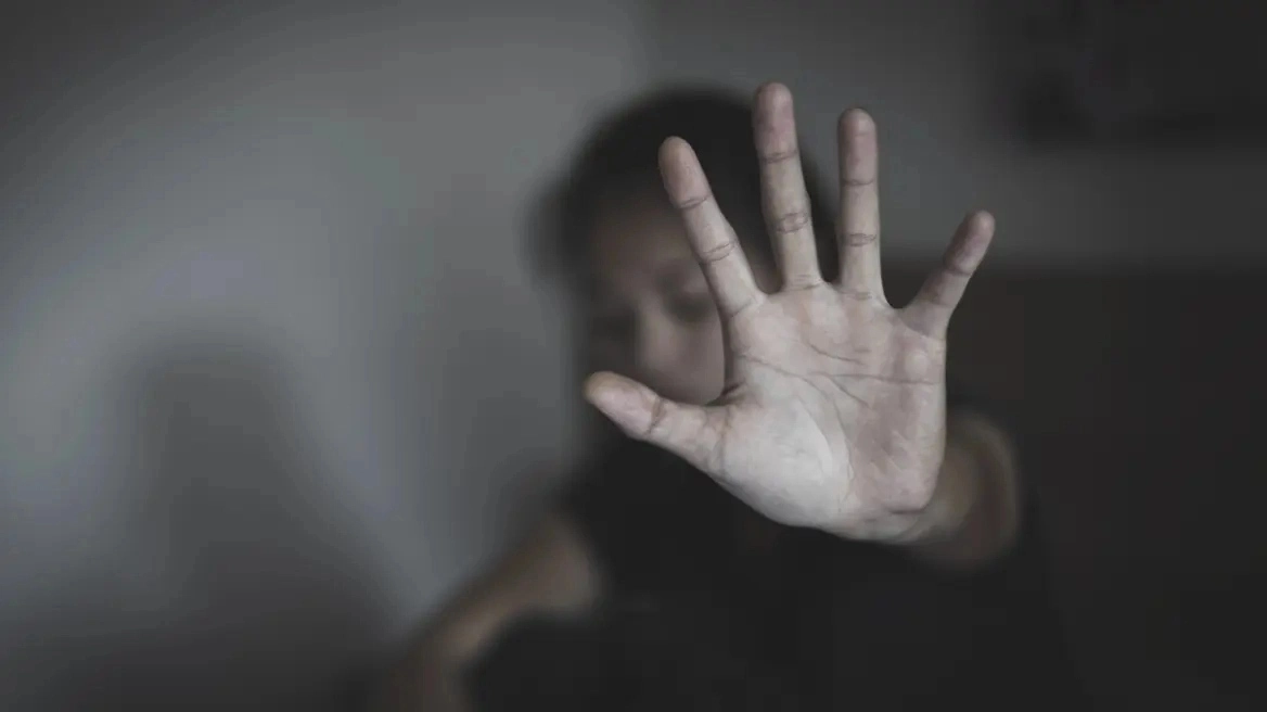 53χρονος απείλησε την 51χρονη σύντροφό του στην Αλόννησο 53χρονος απείλησε την 51χρονη σύντροφό του στην Αλόννησο