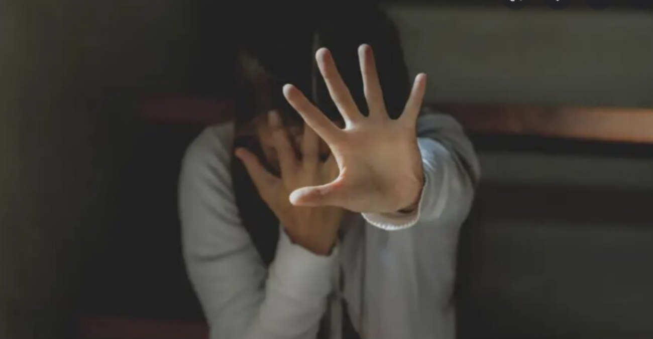 Νεαρή κατήγγειλε βιασμό της – Φόρεσαν χειροπέδες σε 28χρονο