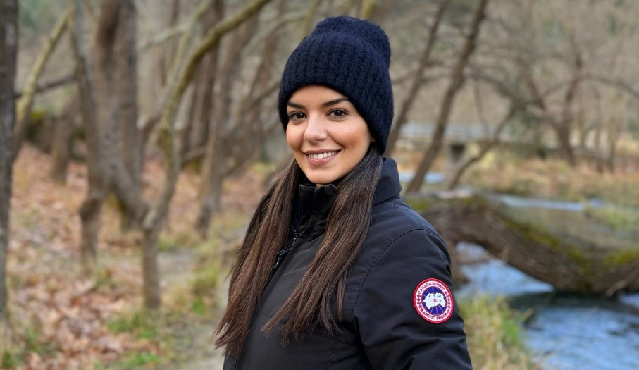 &Beta;&alpha;&rho;ύ &pi;έ&nu;&theta;&omicron;&sigmaf; &gamma;&iota;&alpha; &tau;&eta; &Nu;&iota;&kappa;&omicron;&lambda;έ&tau;&tau;&alpha; &Rho;ά&lambda;&lambda;&eta; - Έ&phi;&upsilon;&gamma;&epsilon; &alpha;&pi;ό &tau;&eta; &zeta;&omega;ή &omicron; &pi;&alpha;&tau;έ&rho;&alpha;&sigmaf; &tau;&eta;&sigmaf;