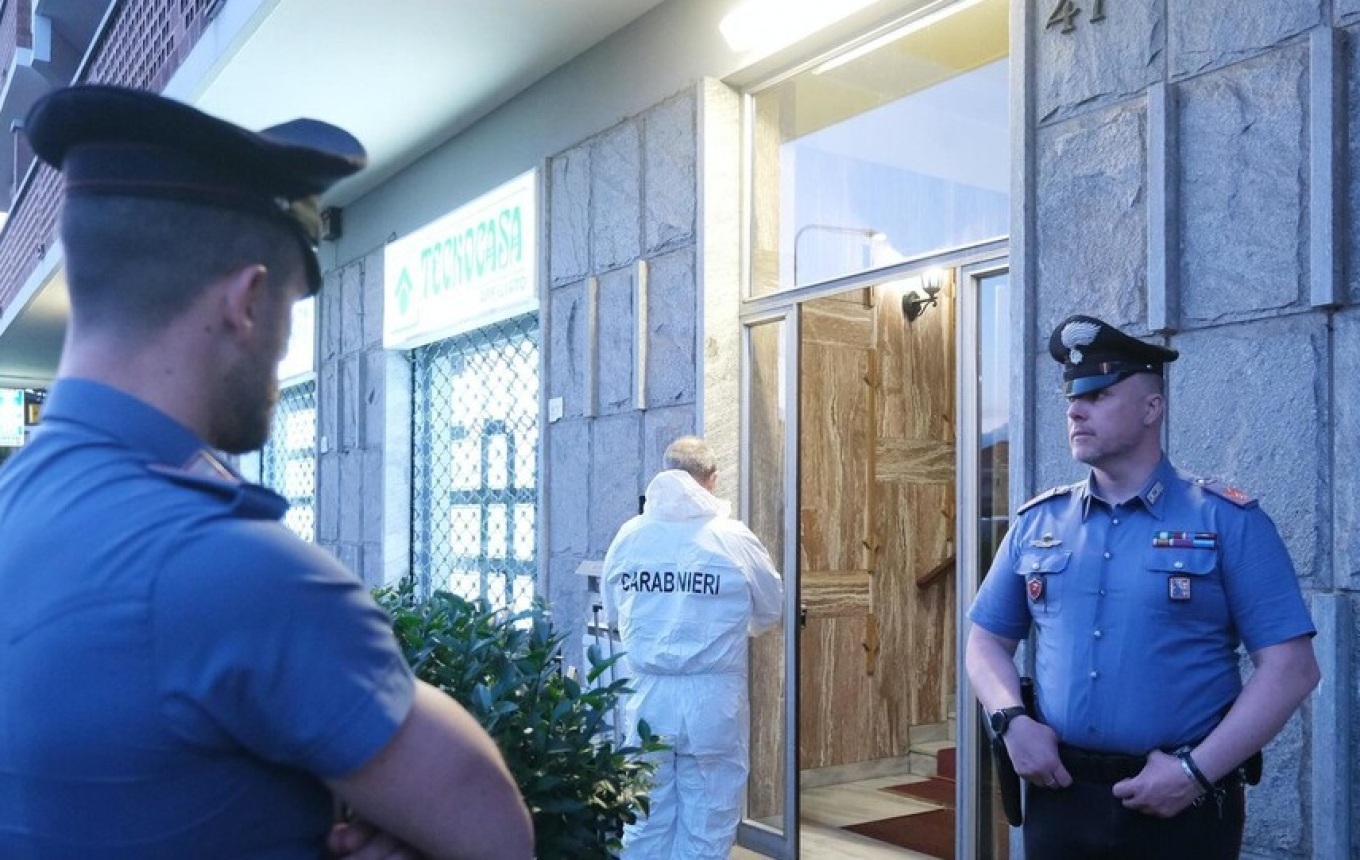 Μαχαίρωσε μέχρι θανάτου την 61χρονη σύζυγό του μπροστά στα μάτια της κόρης τους στο Τορίνο