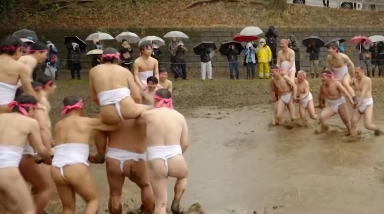 Έ&theta;&iota;&mu;&omicron; 200 &chi;&rho;ό&nu;&omega;&nu; &sigma;&tau;&eta;&nu; &Iota;&alpha;&pi;&omega;&nu;ί&alpha;: Ά&nu;&tau;&rho;&epsilon;&sigmaf; &phi;&omicron;&rho;&omicron;ύ&nu; &mu;ό&nu;&omicron; &tau;&alpha; &epsilon;&sigma;ώ&rho;&omicron;&upsilon;&chi;ά &tau;&omicron;&upsilon;&sigmaf; &kappa;&alpha;&iota; &pi;&alpha;&lambda;&epsilon;ύ&omicron;&upsilon;&nu; &mu;έ&sigma;&alpha; &sigma;&tau;&omicron; &kappa;&rho;ύ&omicron; &kappa;&alpha;&iota; &tau;&eta; &lambda;ά&sigma;&pi;&eta;... &gamma;&iota;&alpha; &kappa;&alpha;&lambda;ή &sigma;&omicron;&delta;&epsilon;&iota;ά