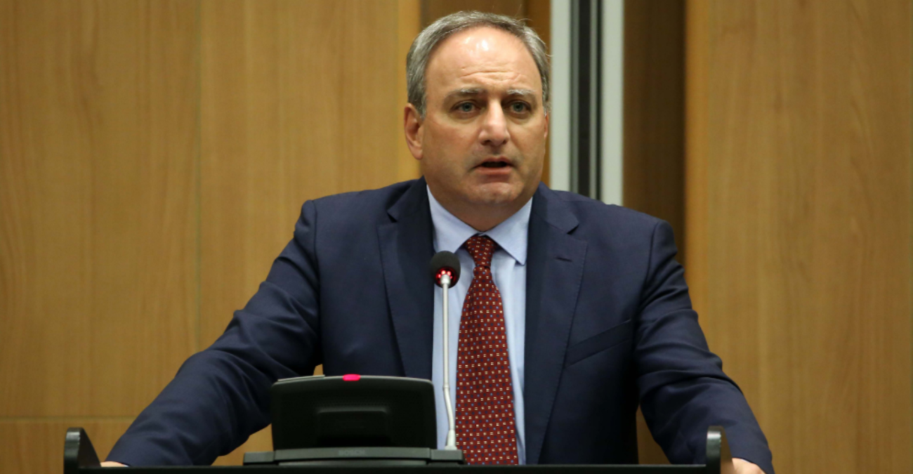 &Sigma;&tau;&epsilon;&phi;ά&nu;&omicron;&upsilon;: &laquo;&Eta; &epsilon;&kappa;&delta;ή&lambda;&omega;&sigma;&eta; &sigma;&tau;&eta;&nu; &Pi;ά&phi;&omicron; &epsilon;ί&nu;&alpha;&iota; &epsilon;&kappa;&delta;ή&lambda;&omega;&sigma;&eta; &nu;ί&kappa;&eta;&sigmaf;&raquo; &ndash; &Sigma;&tau;&iota;&sigmaf; 24 &Mu;&alpha;ΐ&omicron;&upsilon; &theta;&alpha; &kappa;&epsilon;&rho;&delta;ί&sigma;&omicron;&upsilon;&mu;&epsilon;