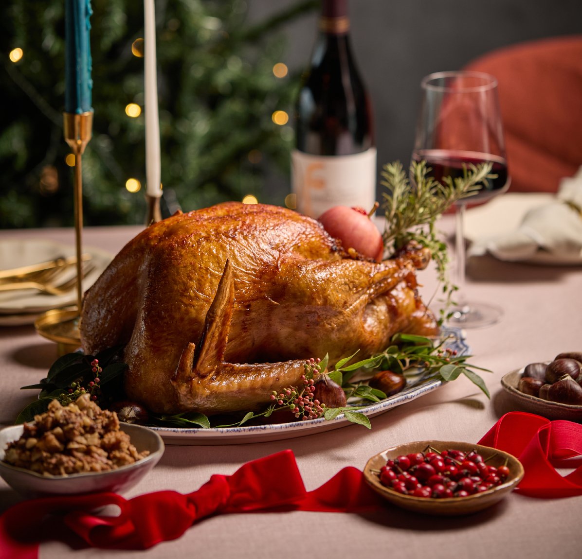 Ολόκληρη γαλοπούλα με γέμιση και πάπια στον φούρνο – Πού να βρείτε όλα τα υλικά στην καλύτερη ποιότητα και τιμή