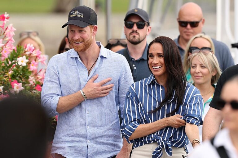 &Pi;&rho;ί&gamma;&kappa;&iota;&pi;&alpha;&sigmaf; Harry &ndash; Meghan Markle: &Xi;&epsilon;&kappa;&iota;&nu;&omicron;ύ&nu; &nu;έ&alpha; &tau;&alpha;&iota;&nu;ί&alpha; &gamma;&iota;&alpha; &tau;&omicron; Netflix