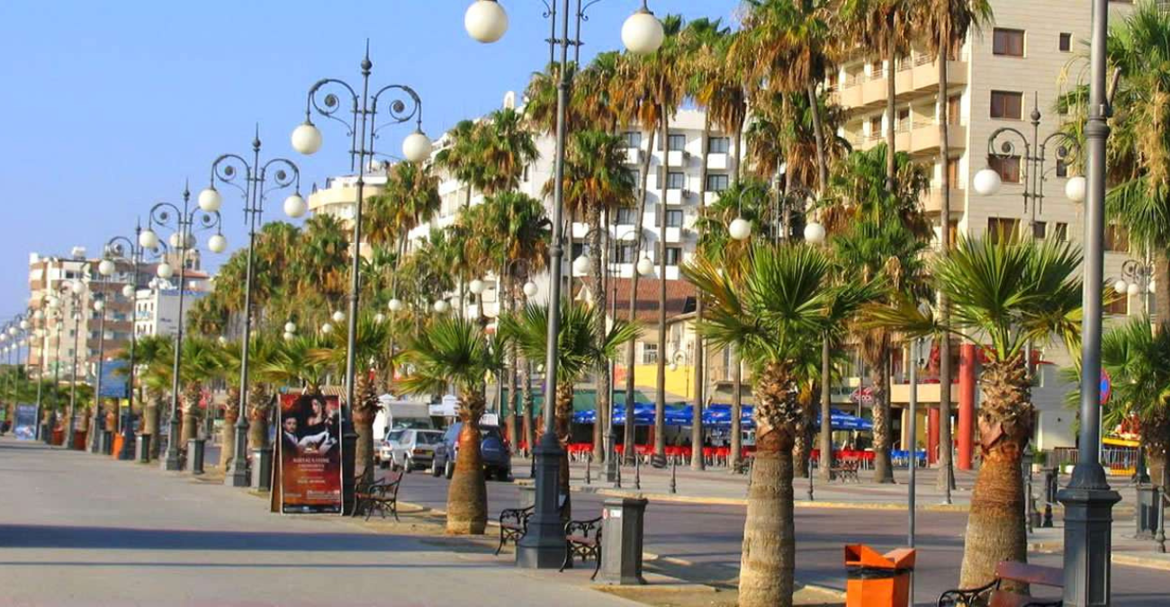 Κυκλοφορούσε με μαχαίρι τα ξημερώματα στις Φοινικούδες Κυκλοφορούσε με μαχαίρι τα ξημερώματα στις Φοινικούδες