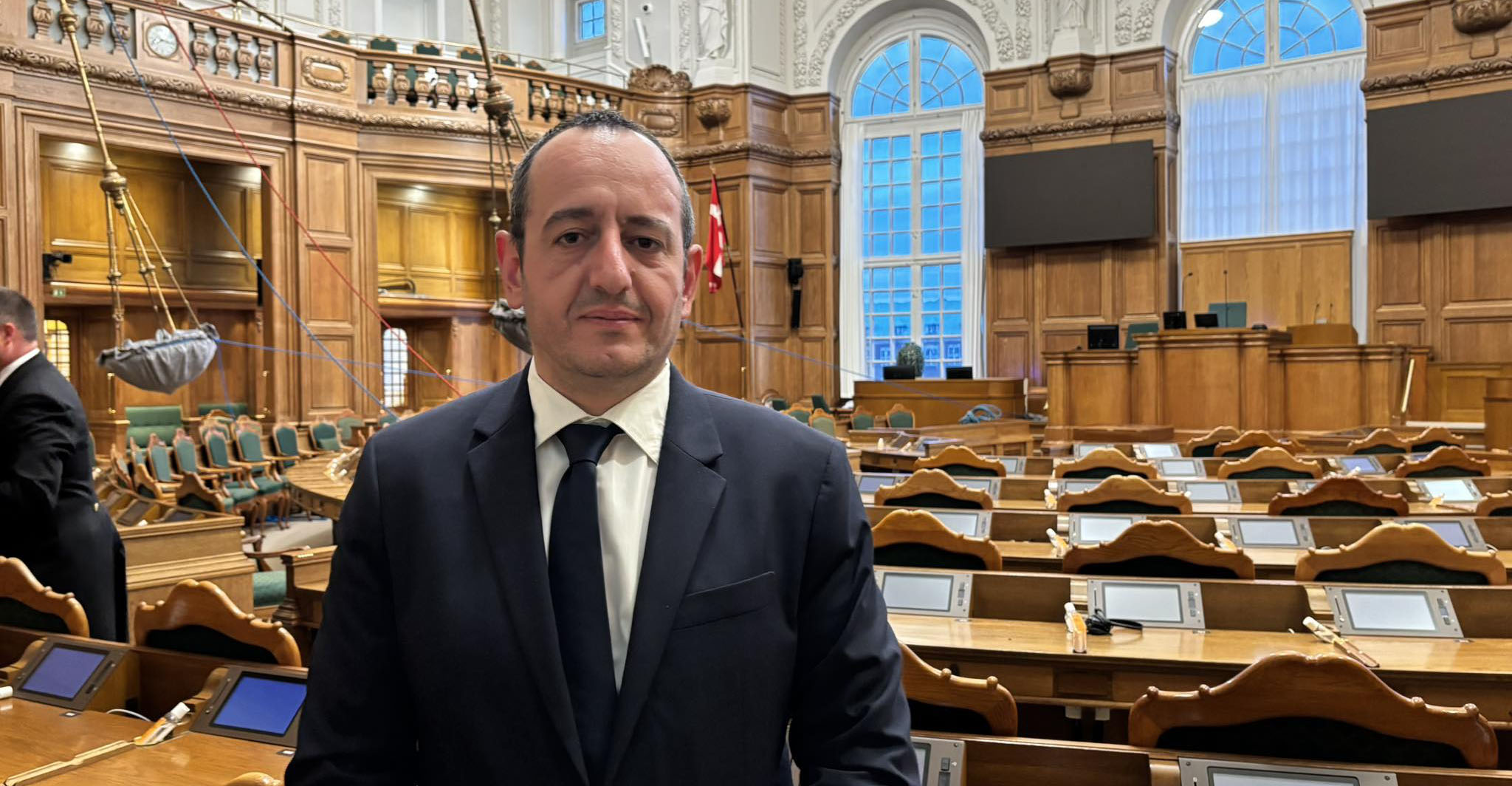 Video: Προκλητικός ο Ακάρ για την εισβολή στην Κύπρο Video: Προκλητικός ο Ακάρ για την εισβολή στην Κύπρο