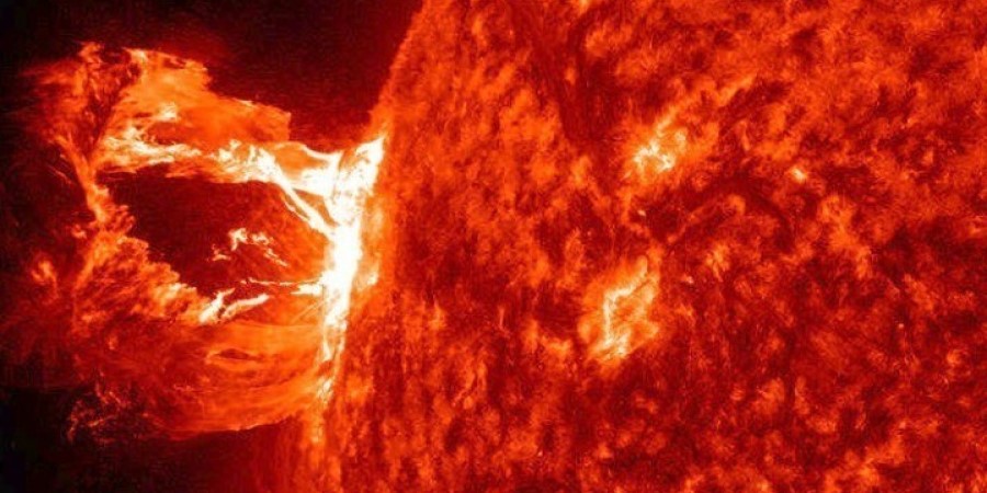 &Sigma;&upsilon;&nu;&alpha;&gamma;&epsilon;&rho;&mu;ό&sigmaf;: &Iota;&sigma;&chi;&upsilon;&rho;ή &eta;&lambda;&iota;&alpha;&kappa;ή &kappa;&alpha;&tau;&alpha;&iota;&gamma;ί&delta;&alpha; &pi;&lambda;ή&tau;&tau;&epsilon;&iota; &tau;&eta; &Gamma;&eta; - &Pi;&omicron;ύ &delta;&eta;&mu;&iota;&omicron;&upsilon;&rho;&gamma;&epsilon;ί &pi;&rho;&omicron;&beta;&lambda;ή&mu;&alpha;&tau;&alpha;