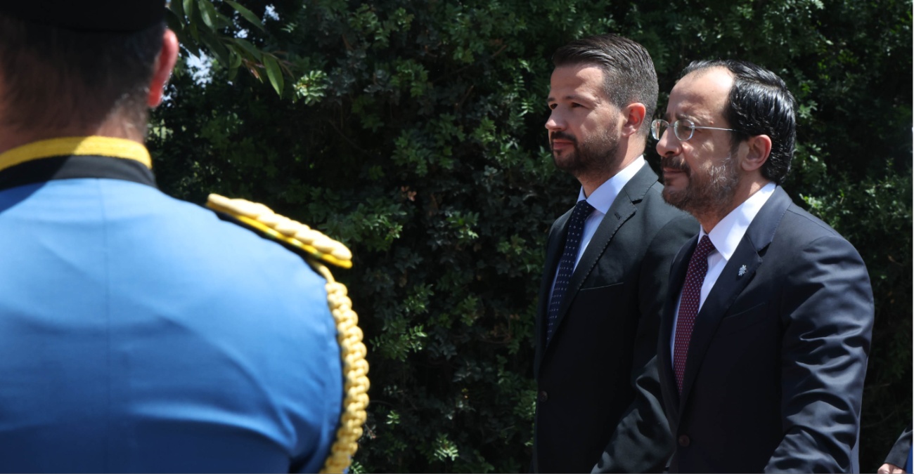 &laquo;&Gamma;έ&phi;&upsilon;&rho;&alpha;&raquo; &gamma;&iota;&alpha; &tau;&alpha; &Delta;&upsilon;&tau;&iota;&kappa;ά &Beta;&alpha;&lambda;&kappa;ά&nu;&iota;&alpha; &eta; &Kappa;ύ&pi;&rho;&omicron;&sigmaf;: &Mu;έ&chi;&rho;&iota; &tau;&omicron; 2028 &tau;&omicron; &Mu;&alpha;&upsilon;&rho;&omicron;&beta;&omicron;ύ&nu;&iota;&omicron; &sigma;&tau;&eta;&nu; &Epsilon;&Epsilon; &mu;&epsilon; &laquo;&sigma;&upsilon;&mu;&pi;&alpha;&rho;&alpha;&sigma;&tau;ά&tau;&eta;&raquo; &tau;&eta; &Lambda;&epsilon;&upsilon;&kappa;&omega;&sigma;ί&alpha;