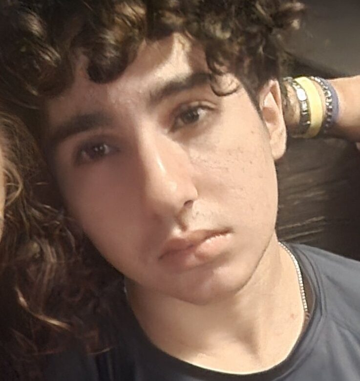 Ώρες αγωνίας για τον 15χρονο Ραφαήλ – Λείπει από χθες από την οικία του – Δείτε φωτογραφία