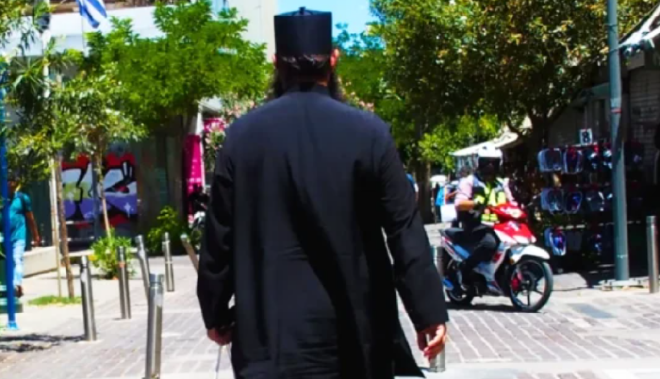 Από μοναχός…έμπορος ναρκωτικών: Συνελήφθη με δύο κιλά κοκαΐνης