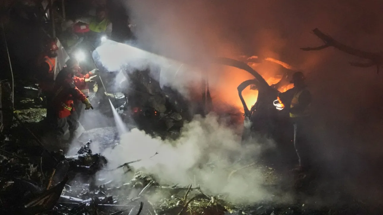 LIVE: &Nu;έ&omicron; &iota;&rho;&alpha;&nu;&iota;&kappa;ό &chi;&tau;ύ&pi;&eta;&mu;&alpha; &sigma;&tau;&omicron; &Tau;&epsilon;&lambda; &Alpha;&beta;ί&beta; &mu;&epsilon; &beta;ό&mu;&beta;&epsilon;&sigmaf; &delta;&iota;&alpha;&sigma;&pi;&omicron;&rho;ά&sigmaf; - Έ&nu;&alpha;&sigmaf; &nu;&epsilon;&kappa;&rho;ό&sigmaf; &alpha;&pi;ό &theta;&rho;&alpha;ύ&sigma;&mu;&alpha;&tau;&alpha; &pi;&upsilon;&rho;&alpha;ύ&lambda;&omicron;&upsilon; &sigma;&tau;&alpha; &Eta;&Alpha;&Epsilon;