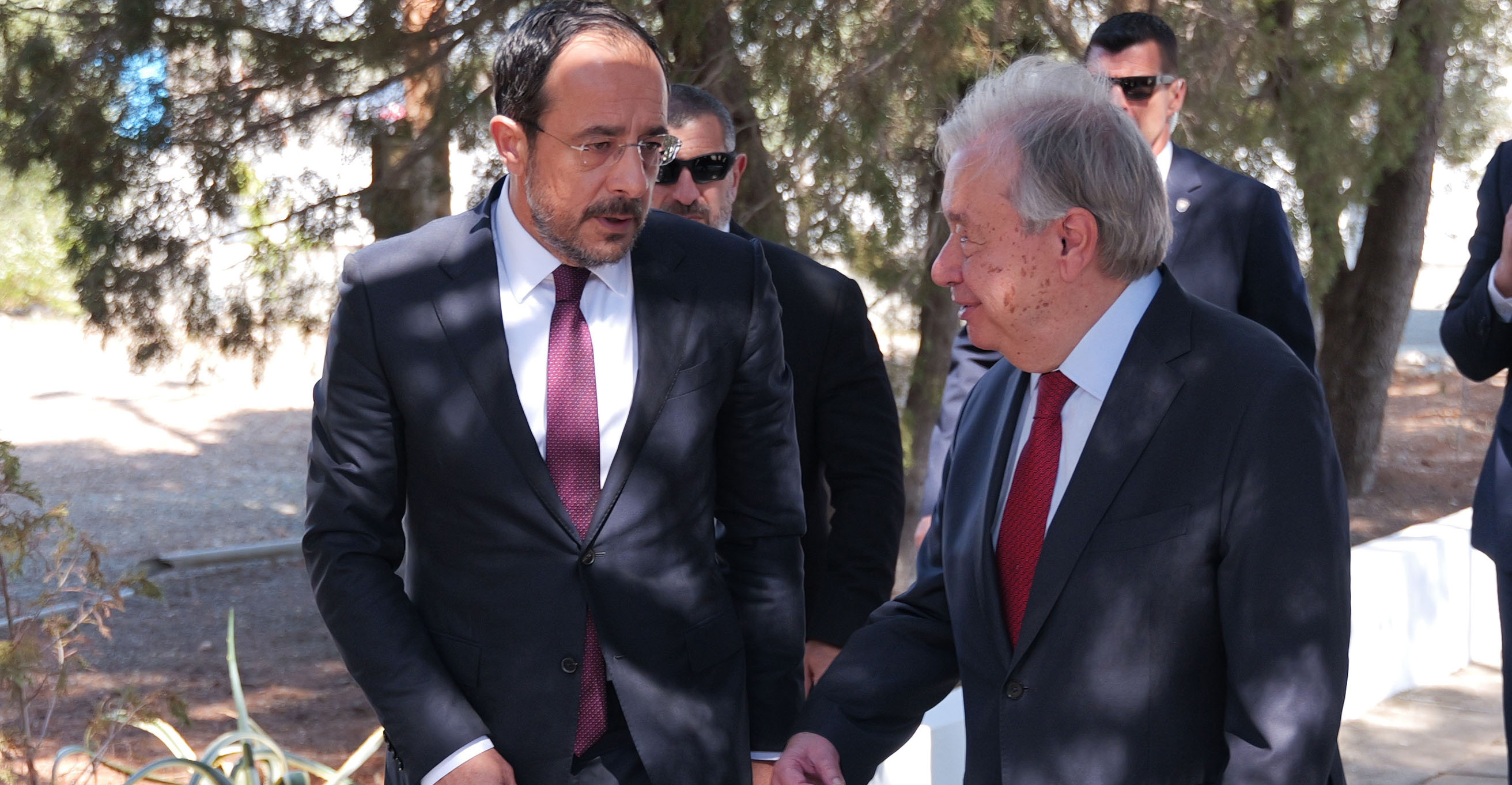 &Gamma;&kappa;&omicron;&upsilon;&tau;έ&rho;&epsilon;&sigmaf;: &Eta; &pi;&iota;&kappa;&rho;ό&gamma;&lambda;&upsilon;&kappa;&eta; &gamma;&epsilon;ύ&sigma;&eta; &mu;&iota;&alpha;&sigmaf; &nu;έ&alpha;&sigmaf; &pi;&rho;&omicron;&sigma;&pi;ά&theta;&epsilon;&iota;&alpha;&sigmaf; &sigma;&tau;&omicron; &Kappa;&upsilon;&pi;&rho;&iota;&alpha;&kappa;ό-&Alpha;&nu;&alpha;&kappa;&omicron;ί&nu;&omega;&sigma;&epsilon; &sigma;&upsilon;&nu;ά&nu;&tau;&eta;&sigma;&eta; 5+1-&Delta;&epsilon;&nu; &alpha;&nu;&alpha;&kappa;&omicron;&iota;&nu;ώ&theta;&eta;&kappa;&epsilon; &eta;&mu;&epsilon;&rho;&omicron;&mu;&eta;&nu;ί&alpha;